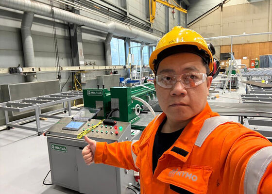 Máquina de soldadura por fusão de folha de 6M para fabricação de tanques de HDPE para a criação de salmão no mar na Noruega