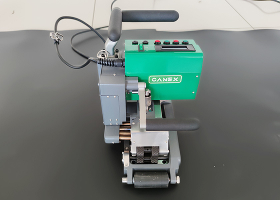 1.0-4.0mm HDPE Geomembrana Soldadora de cunha quente CX700 Potência total 2400W
