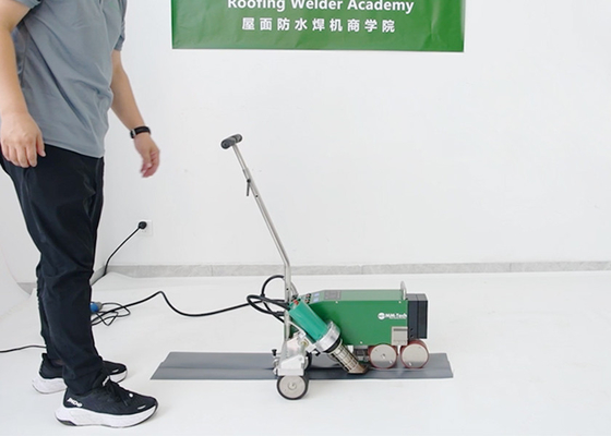 Máquina de Solda de Polímeros para Soldagem PVC / TPO / CPE / EPDM SWT-WP1